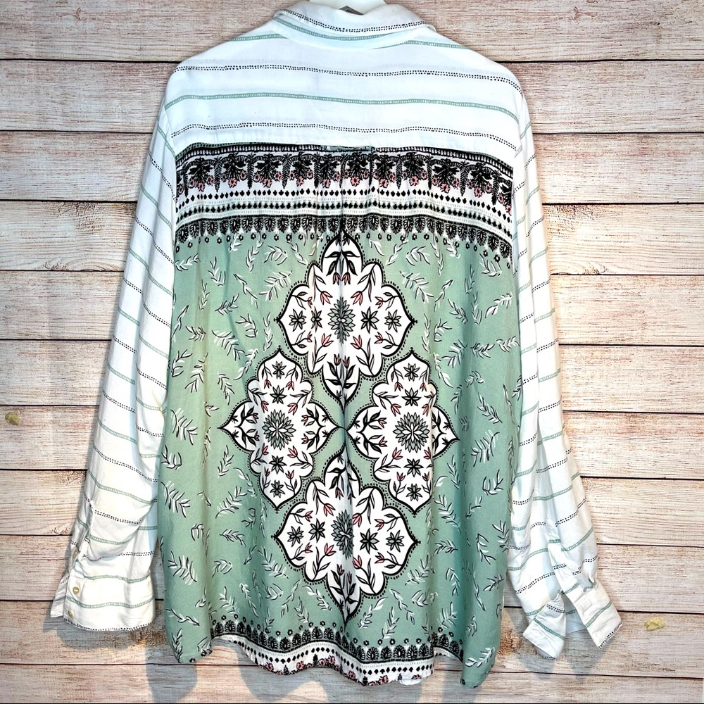 Gorgeous button up Style & Co blouse Size 2X - 3X